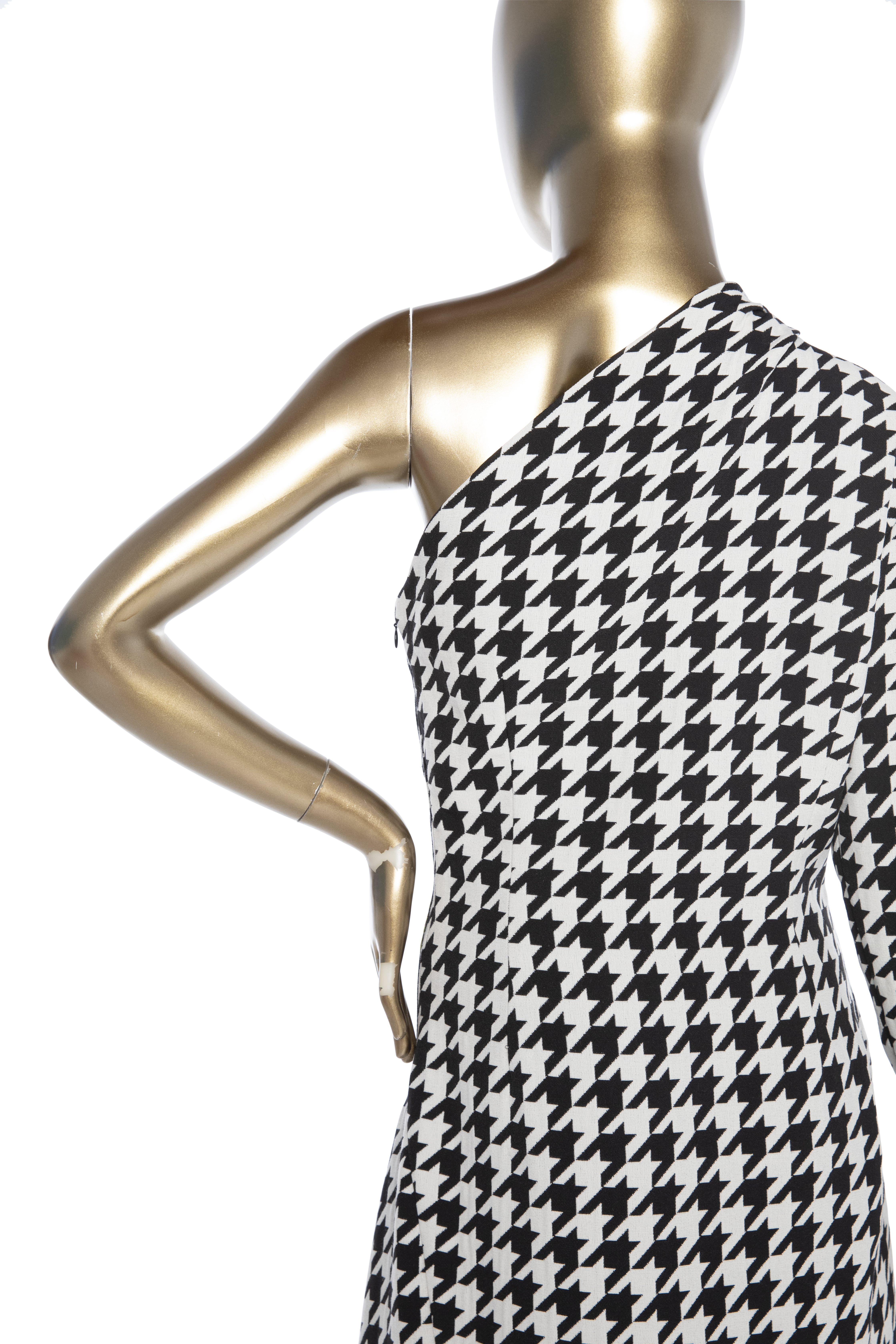 Off-White // Pre-Fall 2018 Black & White Multi Houndstooth One Shoulder  Dress – VSP Consignment