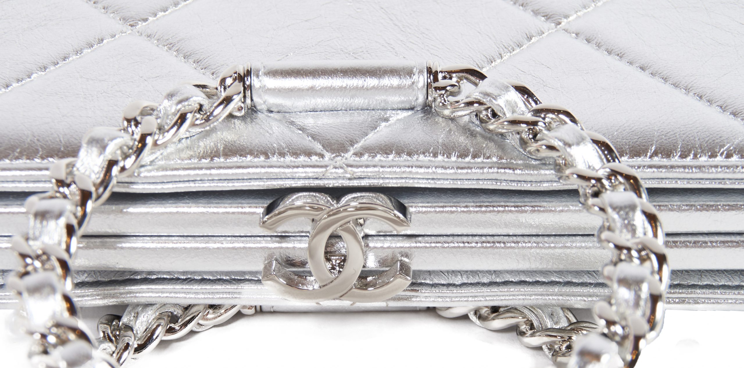 Clutch with chain - Shiny crumpled calfskin, strass & ruthenium-finish  metal, white — Fashion | CHANEL